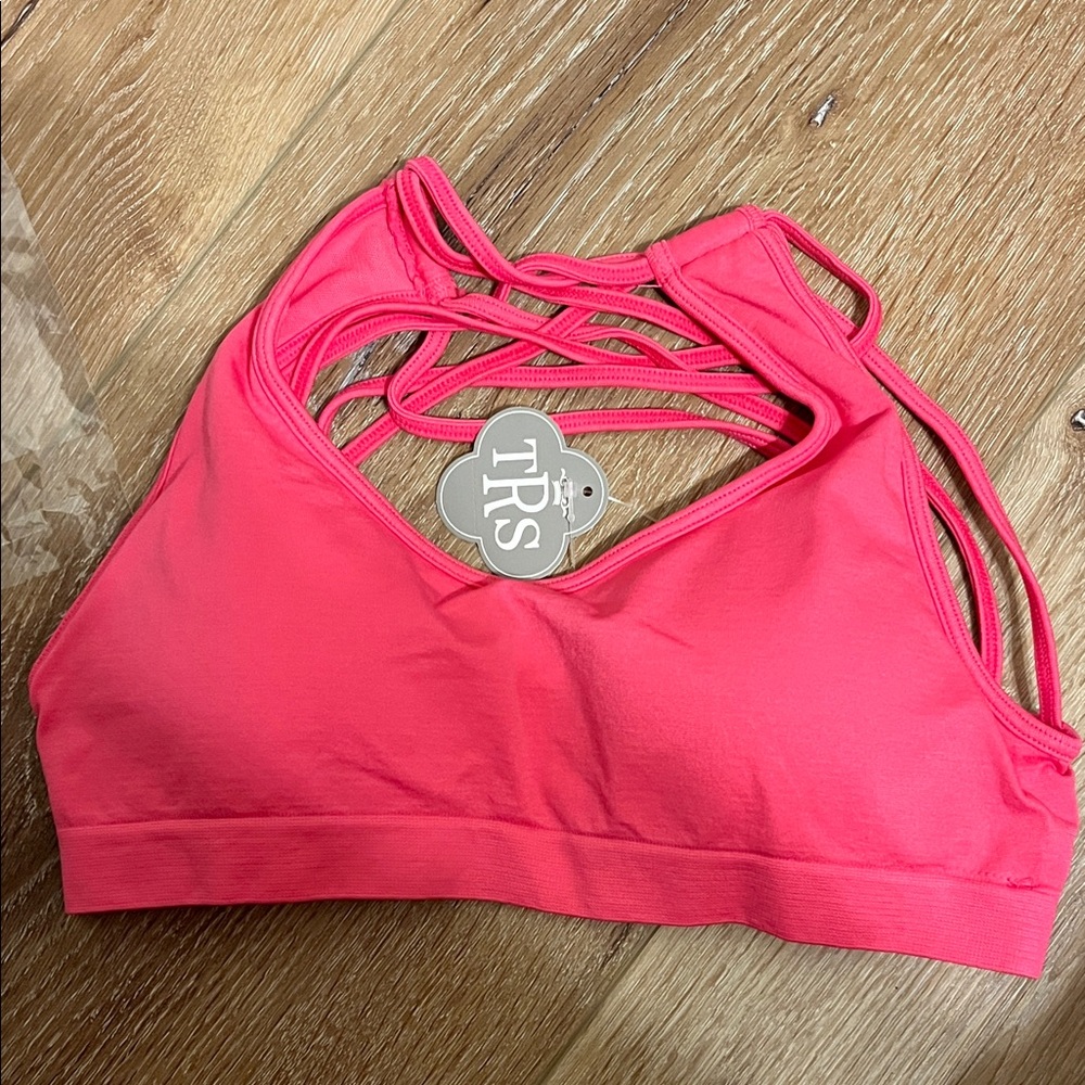 Women's Hot Pink Strappy Sports Bra